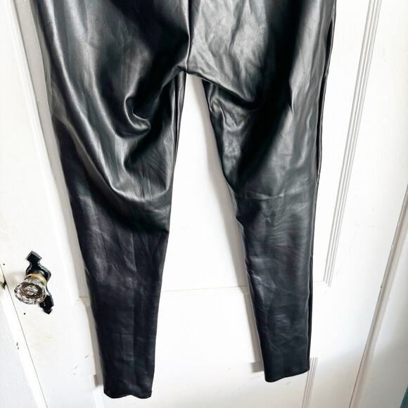 Assets by SPANX All Over Faux Leather Shaping Slimming Smoothing Leggings Size L - Picture 9 of 9